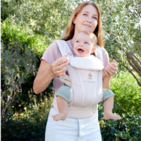Babytrage Omni Breeze